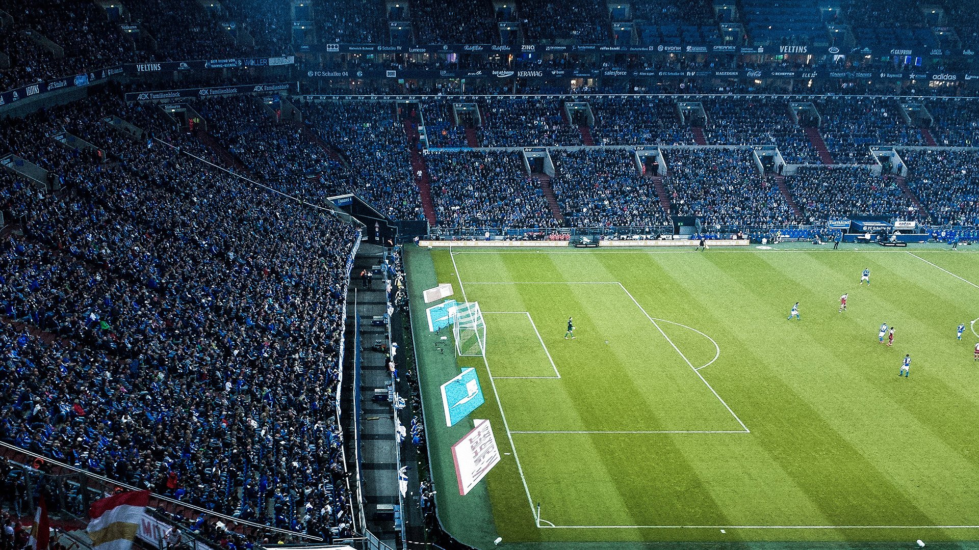 开云体育在线-快船核心受伤比赛悬念升级,快船双核是谁